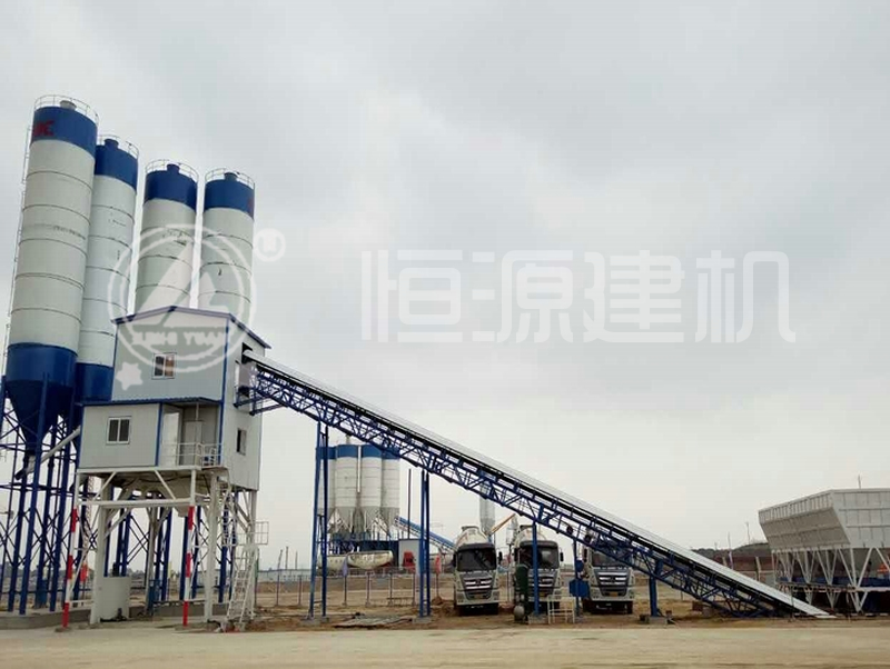 恒源建機鄭西高速攪拌站,洛陽攪拌站設(shè)備廠家